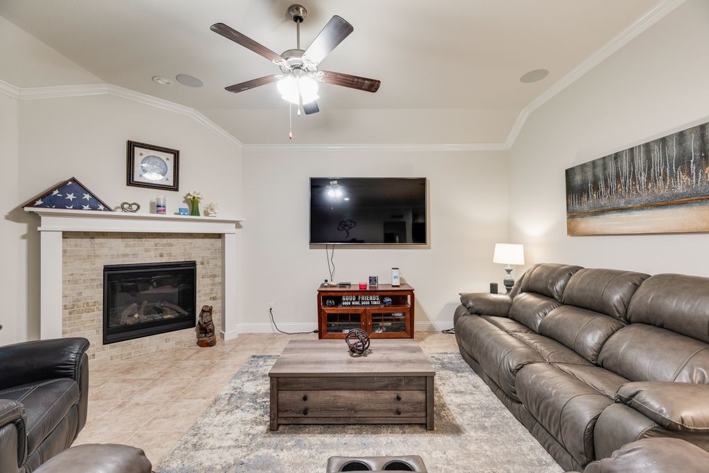 8116 Glenn Day Drive Arlington TX 76002