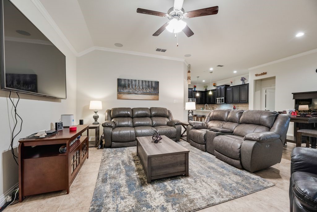8116 Glenn Day Drive Arlington TX 76002