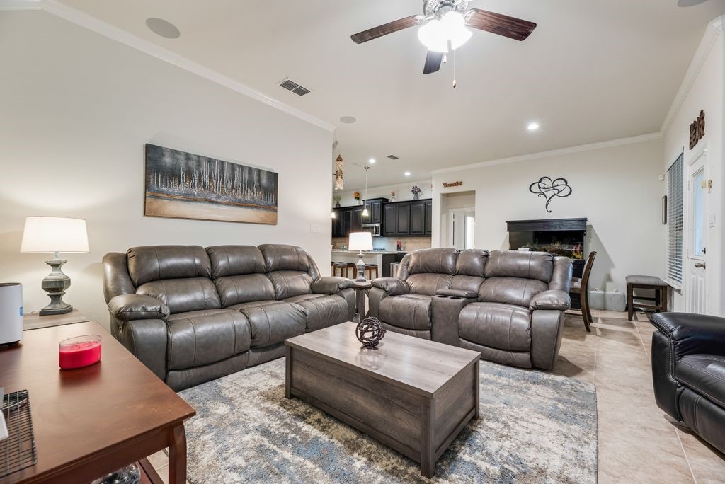 8116 Glenn Day Drive Arlington TX 76002