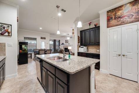 8116 Glenn Day Drive Arlington TX 76002