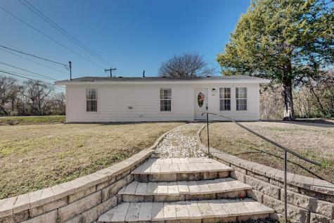 401 N Clay Street Kaufman TX 75142