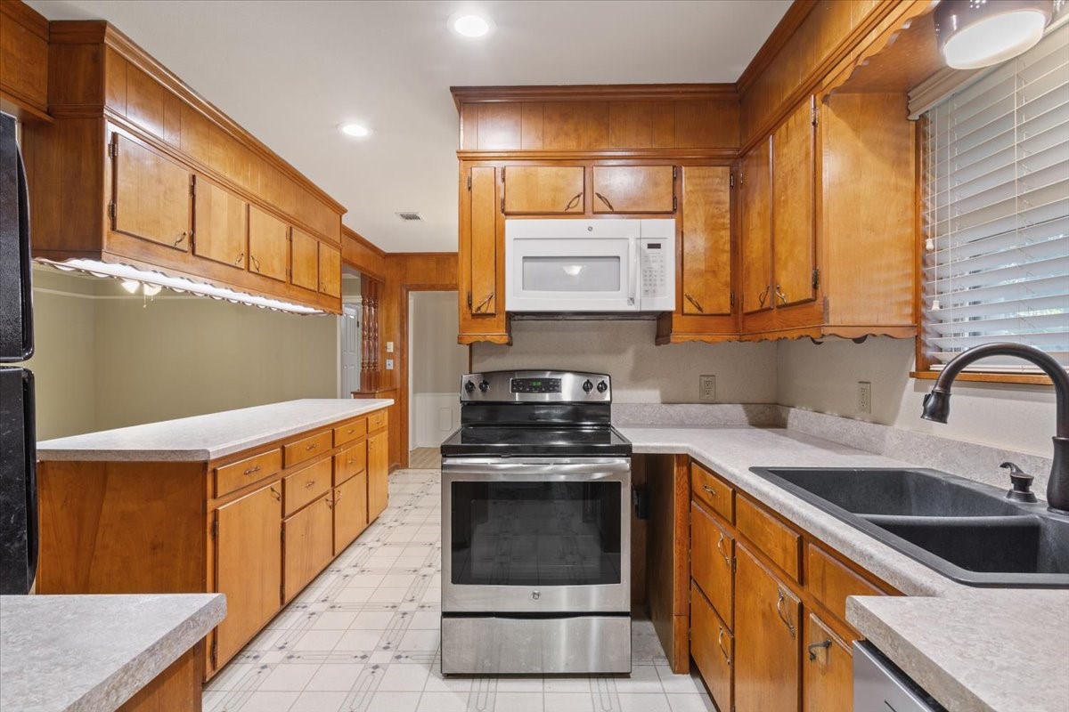8756 Panther Drive Woodway TX 76712