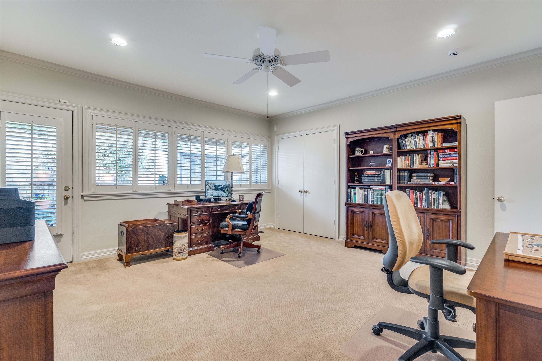 5845 Farquhar Lane Dallas TX 75209