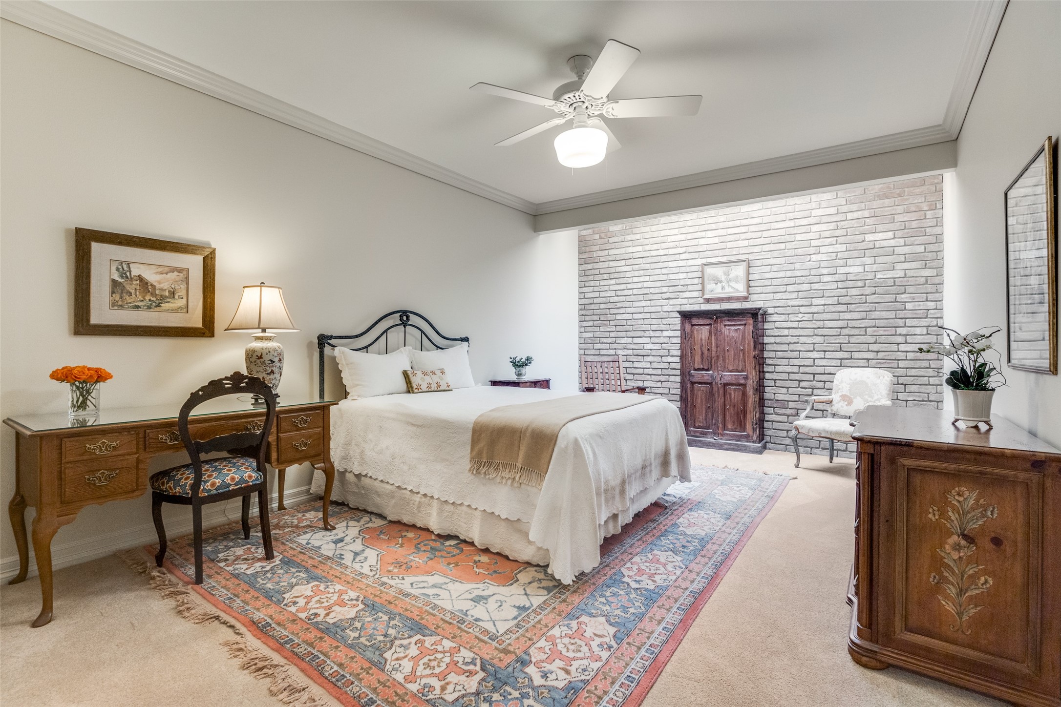 5845 Farquhar Lane Dallas TX 75209
