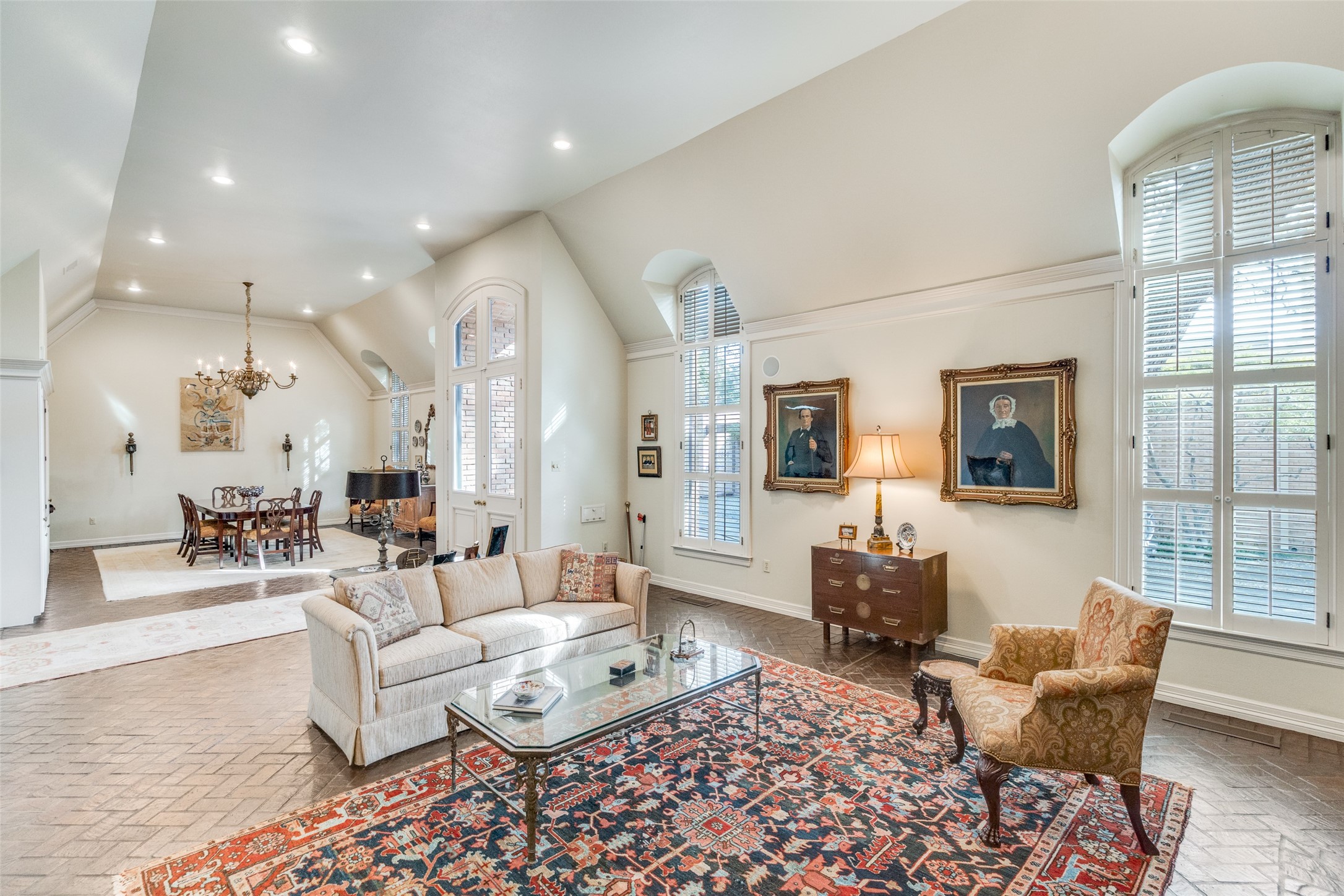 5845 Farquhar Lane Dallas TX 75209