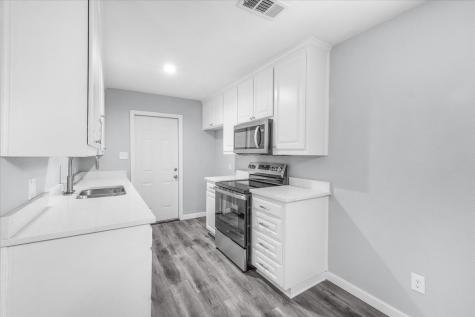 705 NW Hillery Street Burleson TX 76028