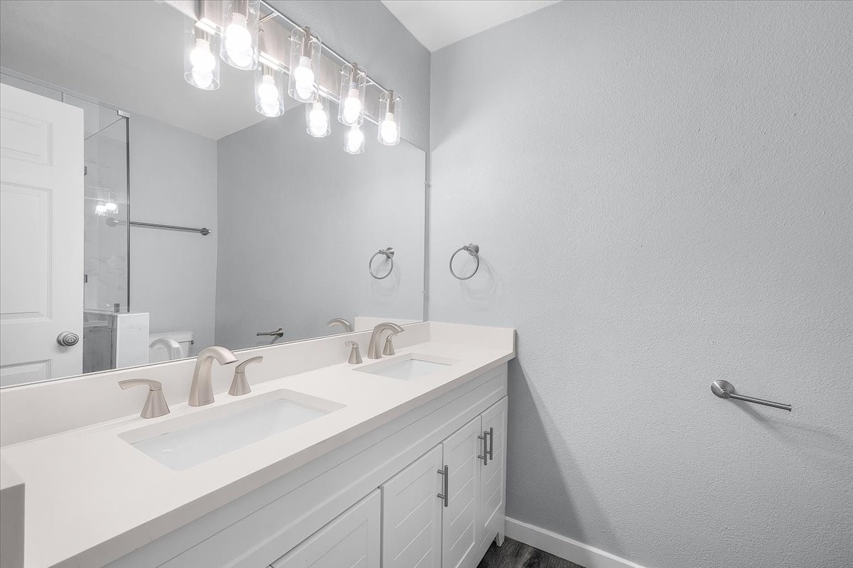 705 NW Hillery Street Burleson TX 76028