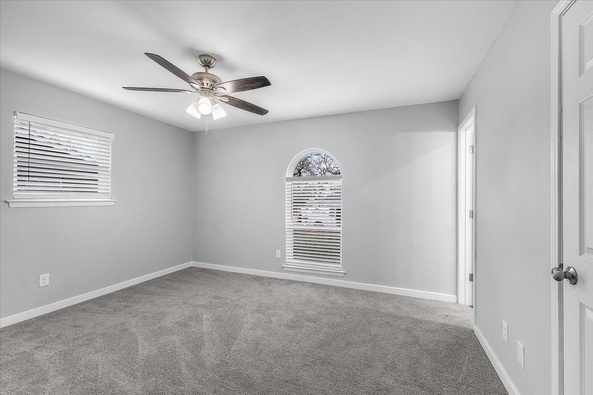 705 NW Hillery Street Burleson TX 76028