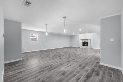 705 NW Hillery Street Burleson TX 76028