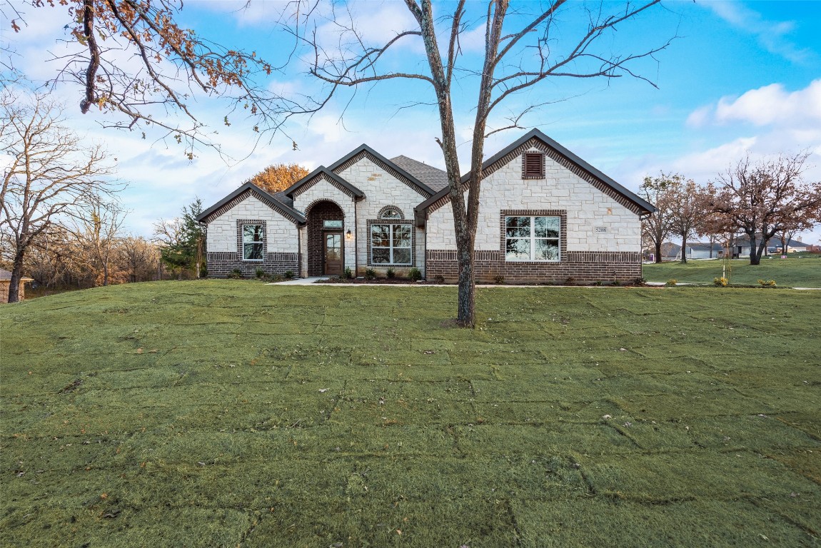 5208 Terrific Lane Alvarado TX 76009