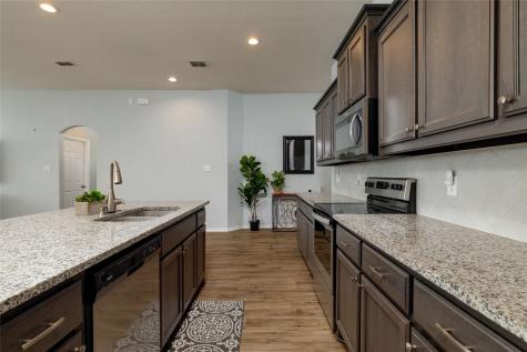 2525 Silver Fox Trail Weatherford TX 76087