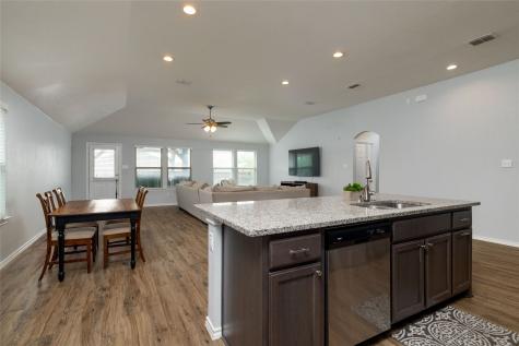 2525 Silver Fox Trail Weatherford TX 76087