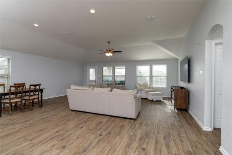 2525 Silver Fox Trail Weatherford TX 76087
