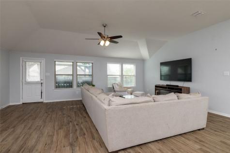 2525 Silver Fox Trail Weatherford TX 76087