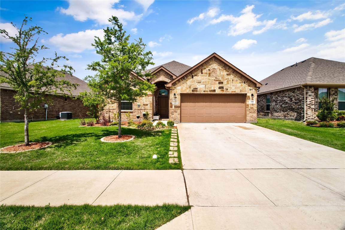 119 Wagon Wheel Drive Waxahachie TX 75167