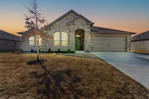 908 Granite Drive Azle TX 76020