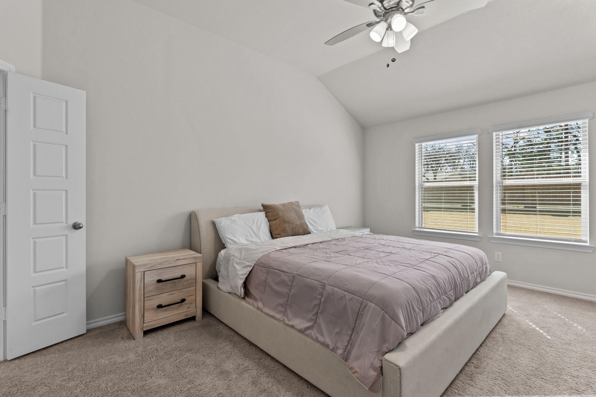 908 Granite Drive Azle TX 76020