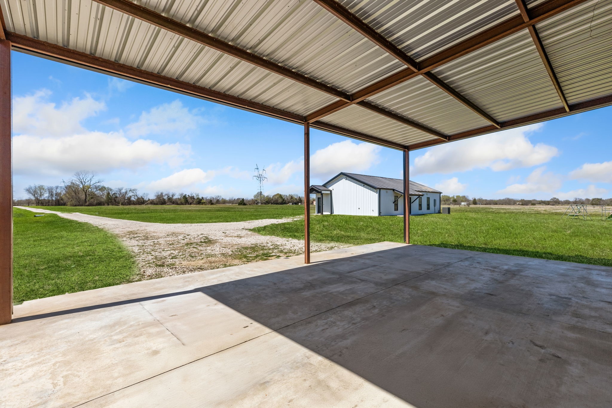 4957 County Road 3521 Greenville TX 75402