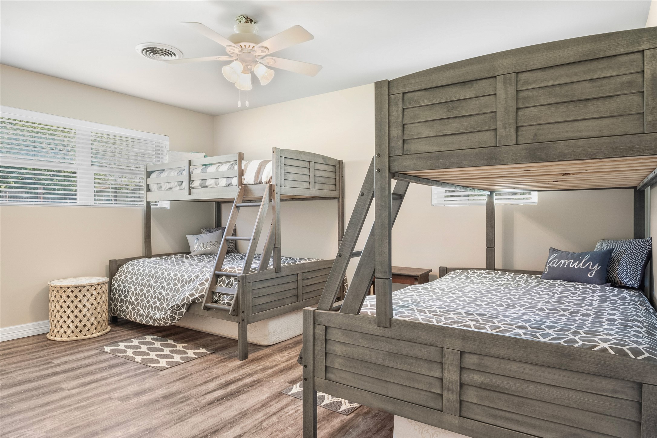 80 Bayside Circle Gainesville TX 76240