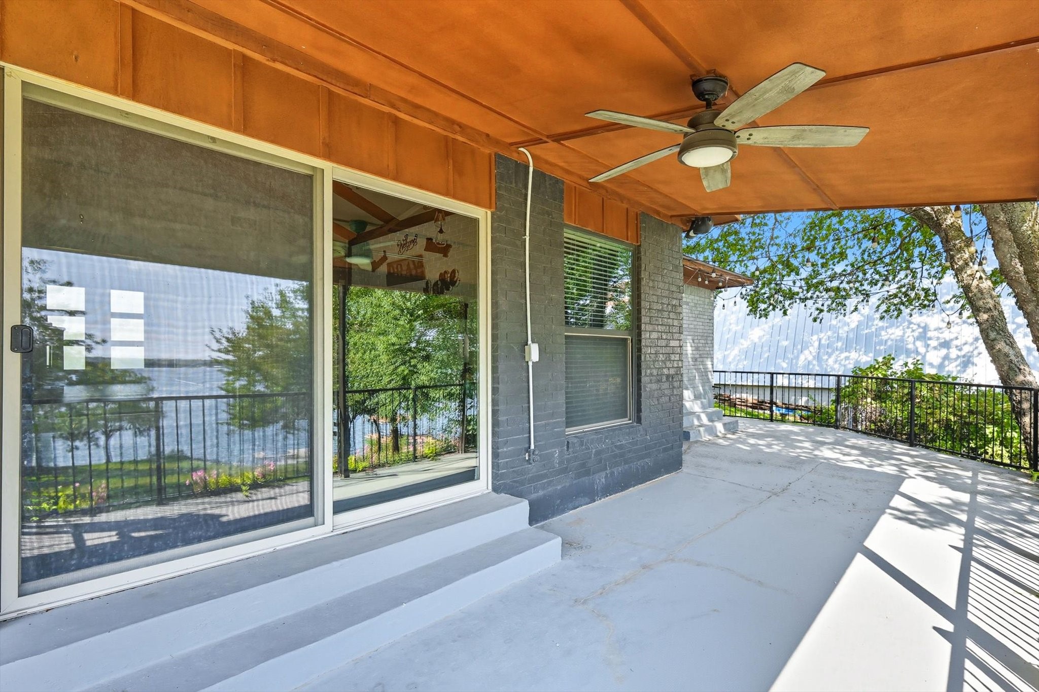 80 Bayside Circle Gainesville TX 76240