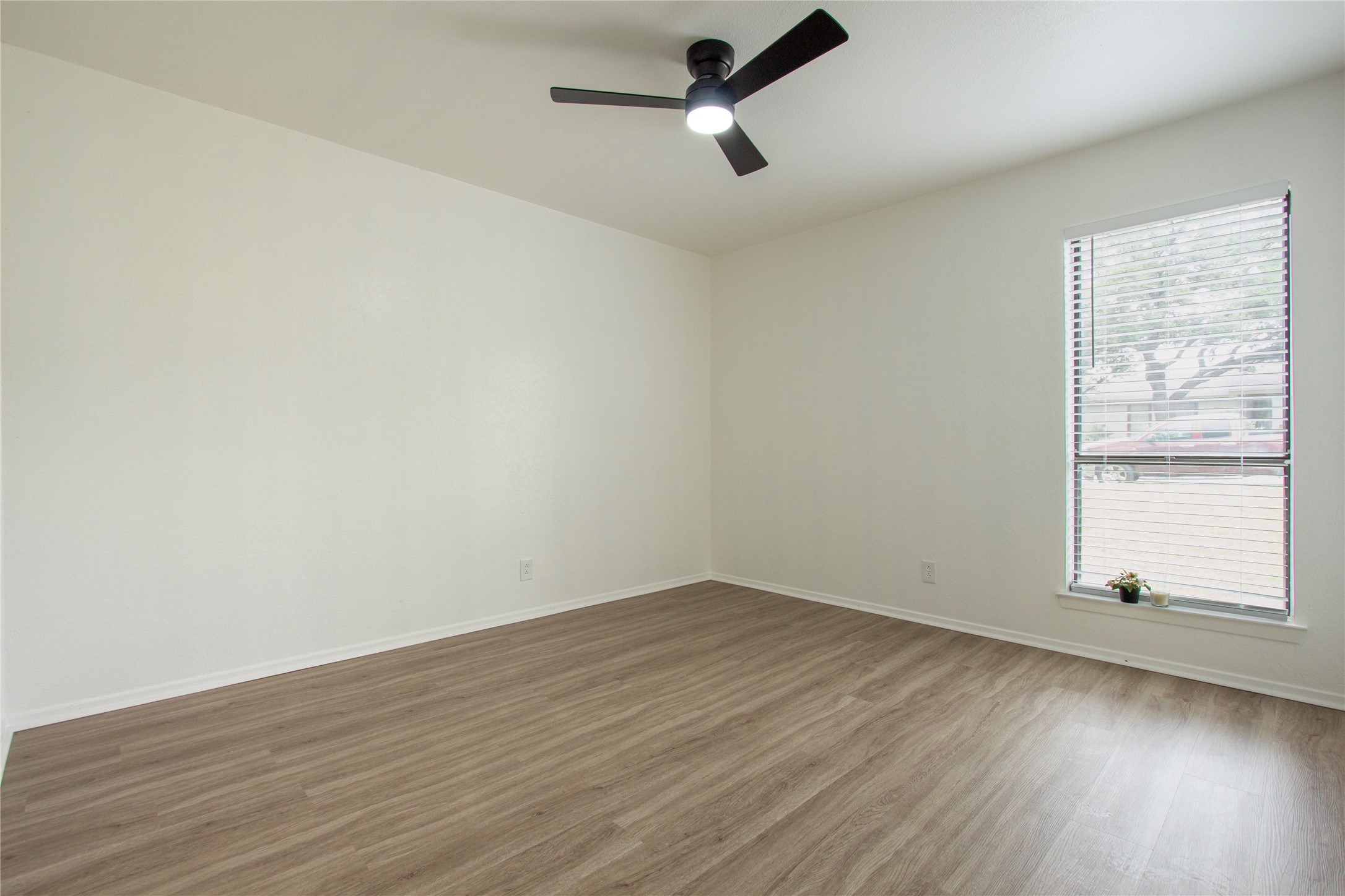 1205 Augusta Road Benbrook TX 76126