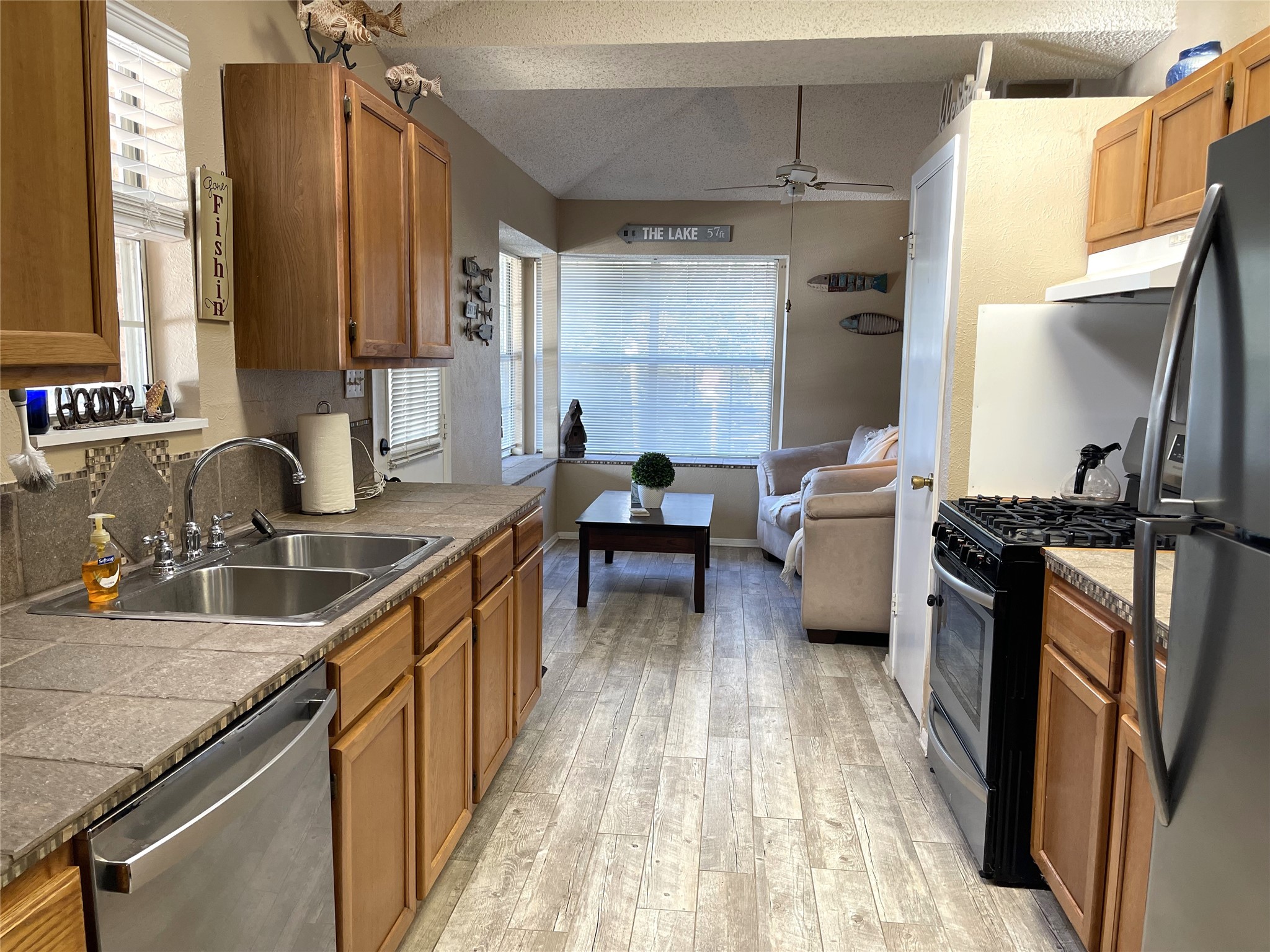 120 Private Road 365 Fairfield TX 75840