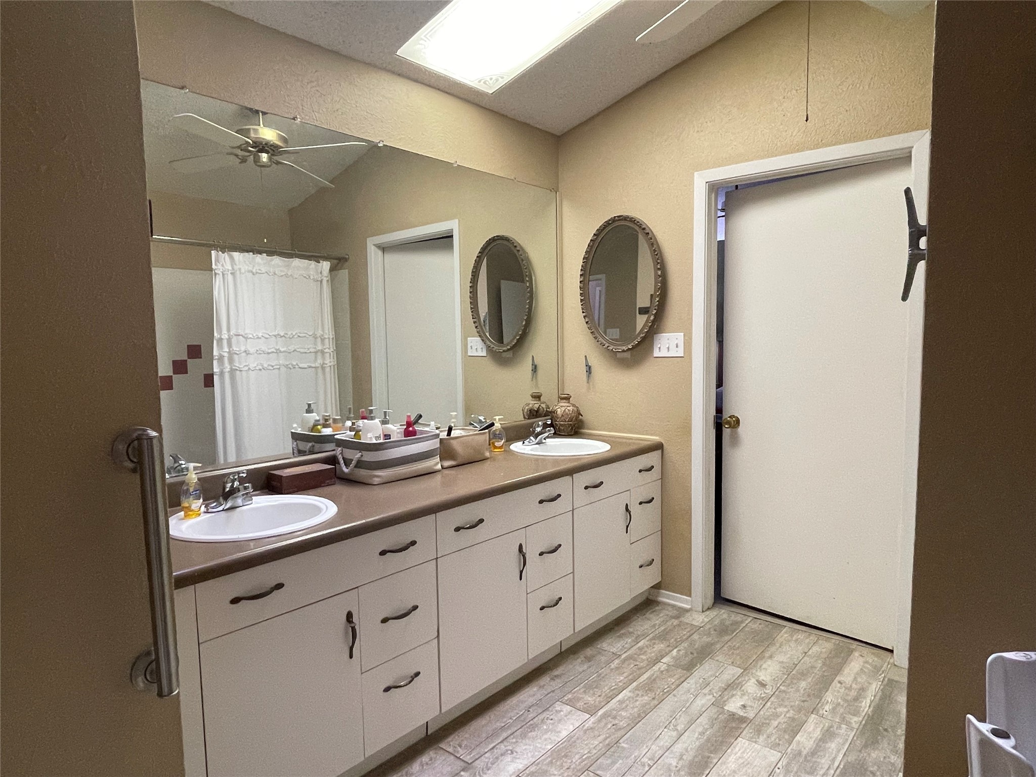 120 Private Road 365 Fairfield TX 75840