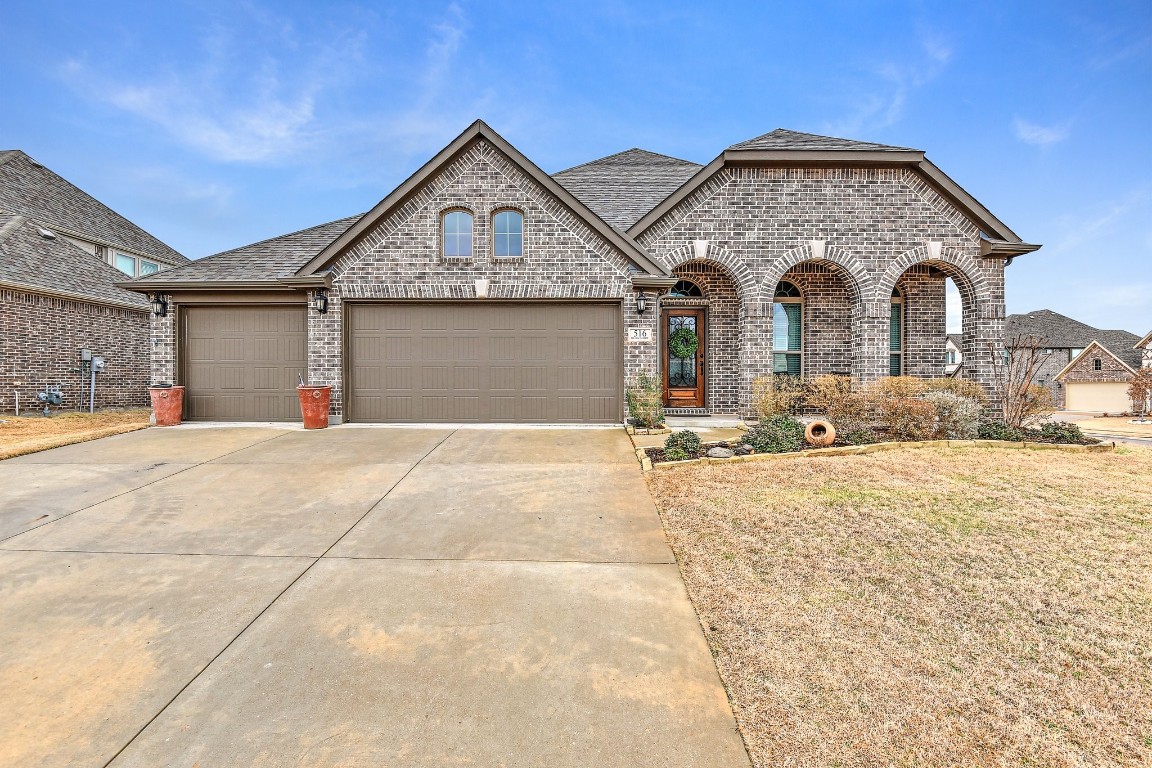 516 Berkshire Lane Sherman TX 75092