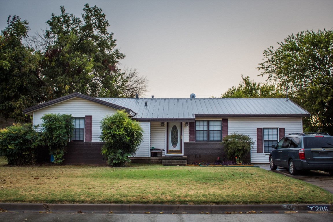 206 Sunnydale Drive Early TX 76802