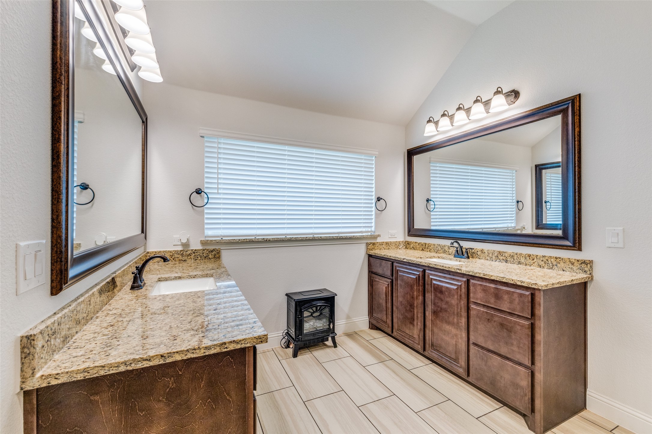 2602 Geer Lane Mansfield TX 76063
