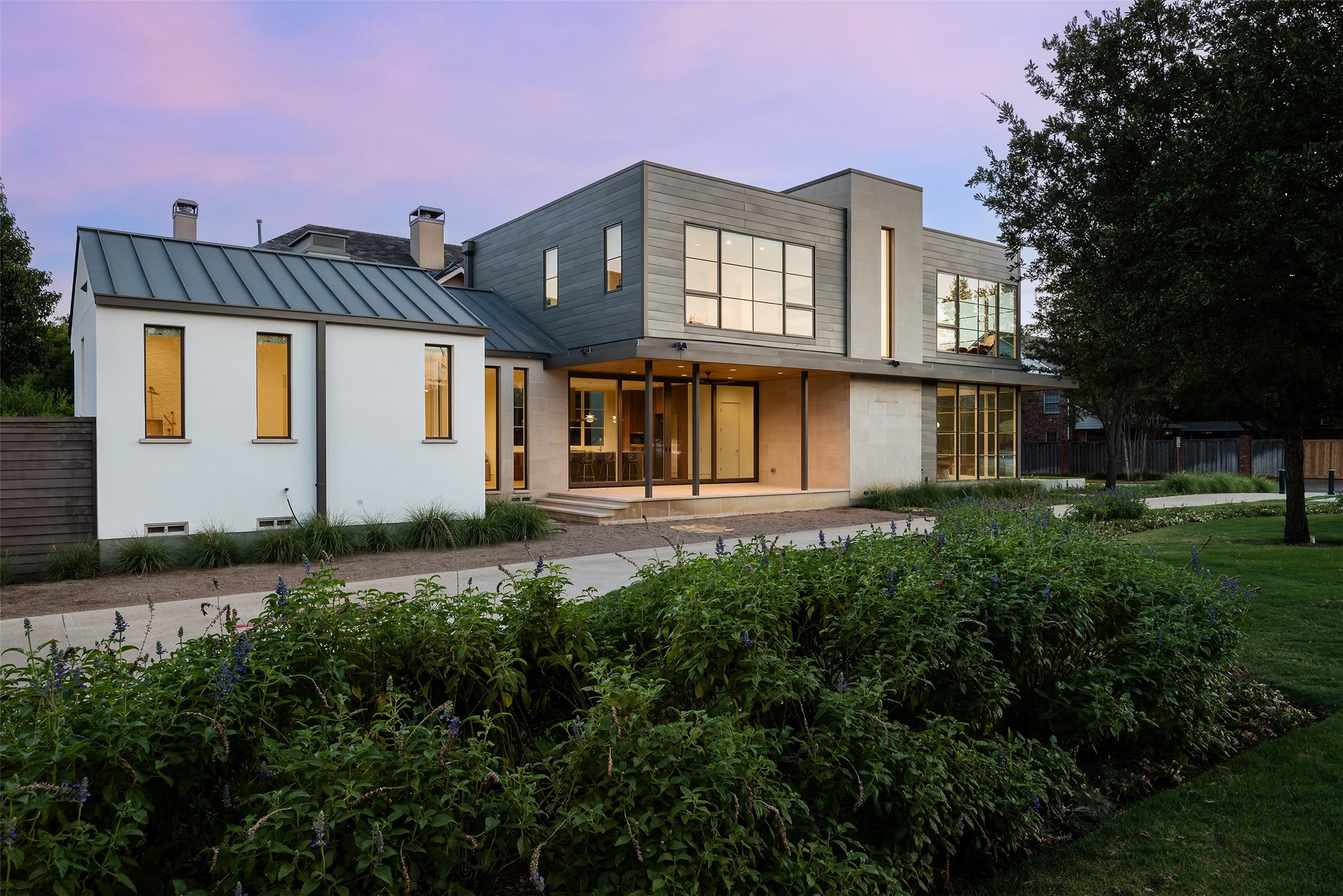 5048 Airline Road Highland Park TX 75205