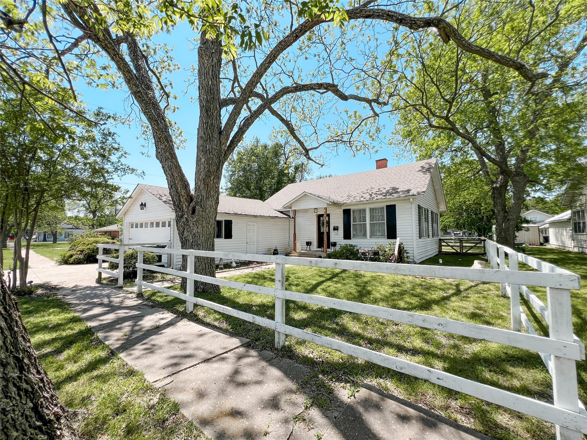 304 S Humphrey Avenue Kerens TX 75144