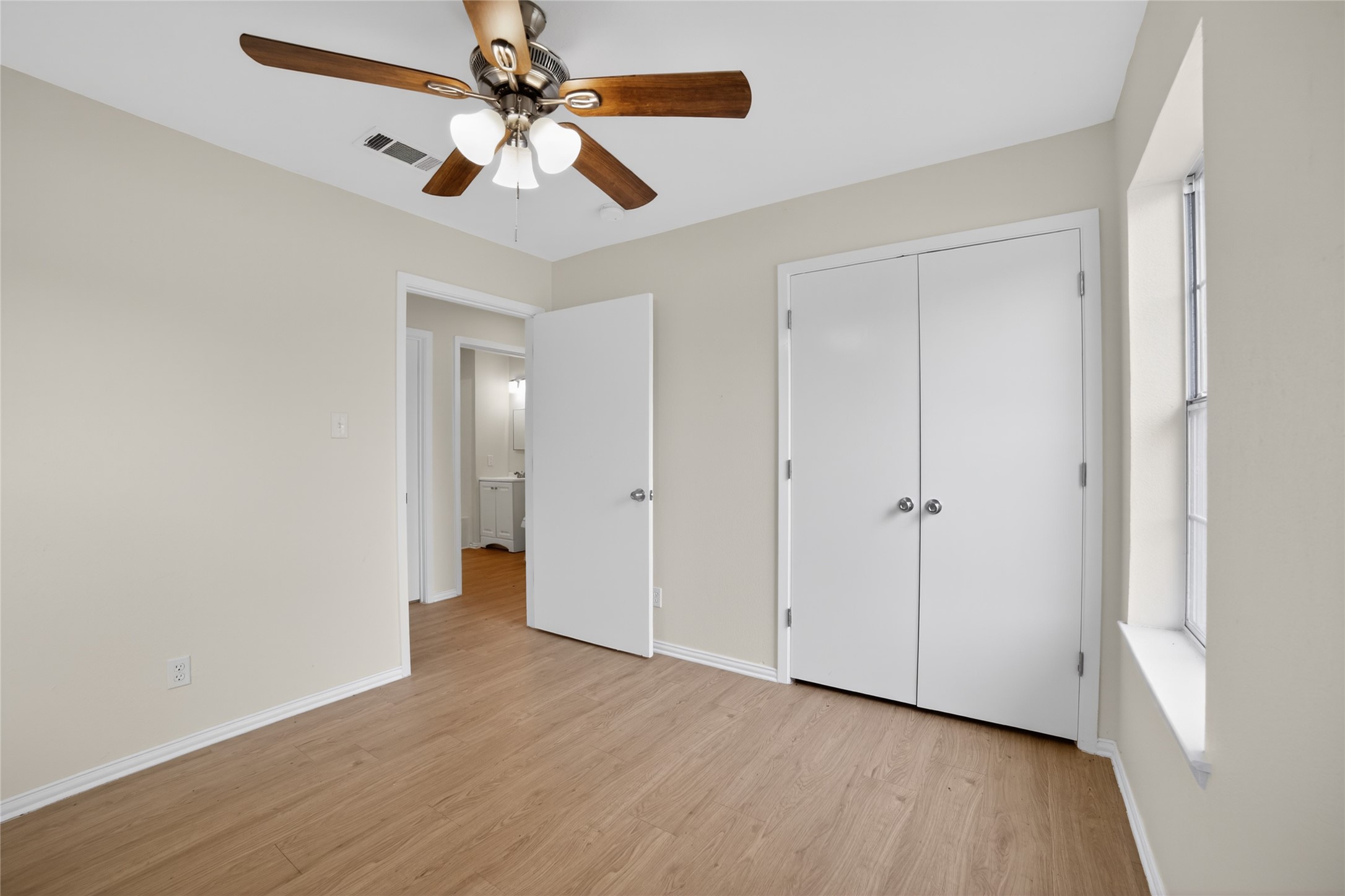 808 Park Street Commerce TX 75428