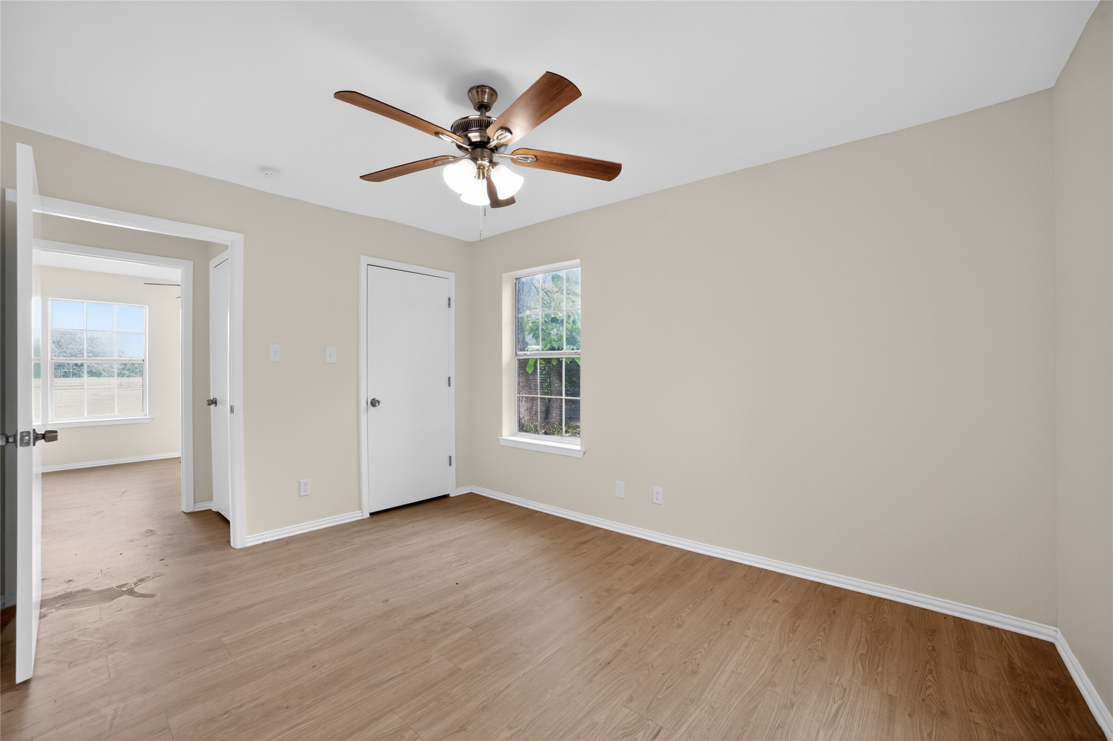 808 Park Street Commerce TX 75428