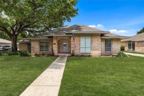4208 Lake Vista Drive Benbrook TX 76132