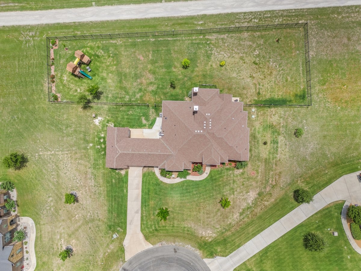 228 Parc Oaks Drive Aledo TX 76008