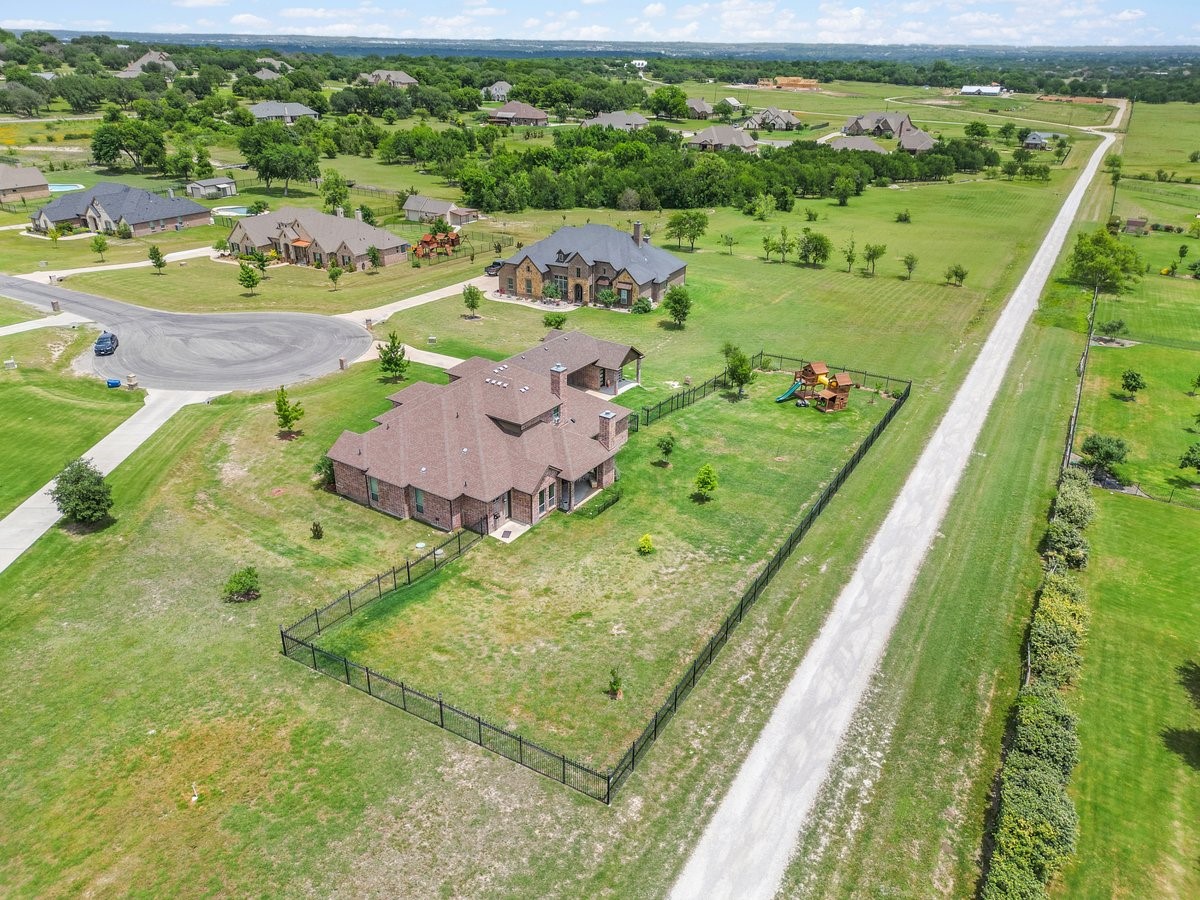 228 Parc Oaks Drive Aledo TX 76008