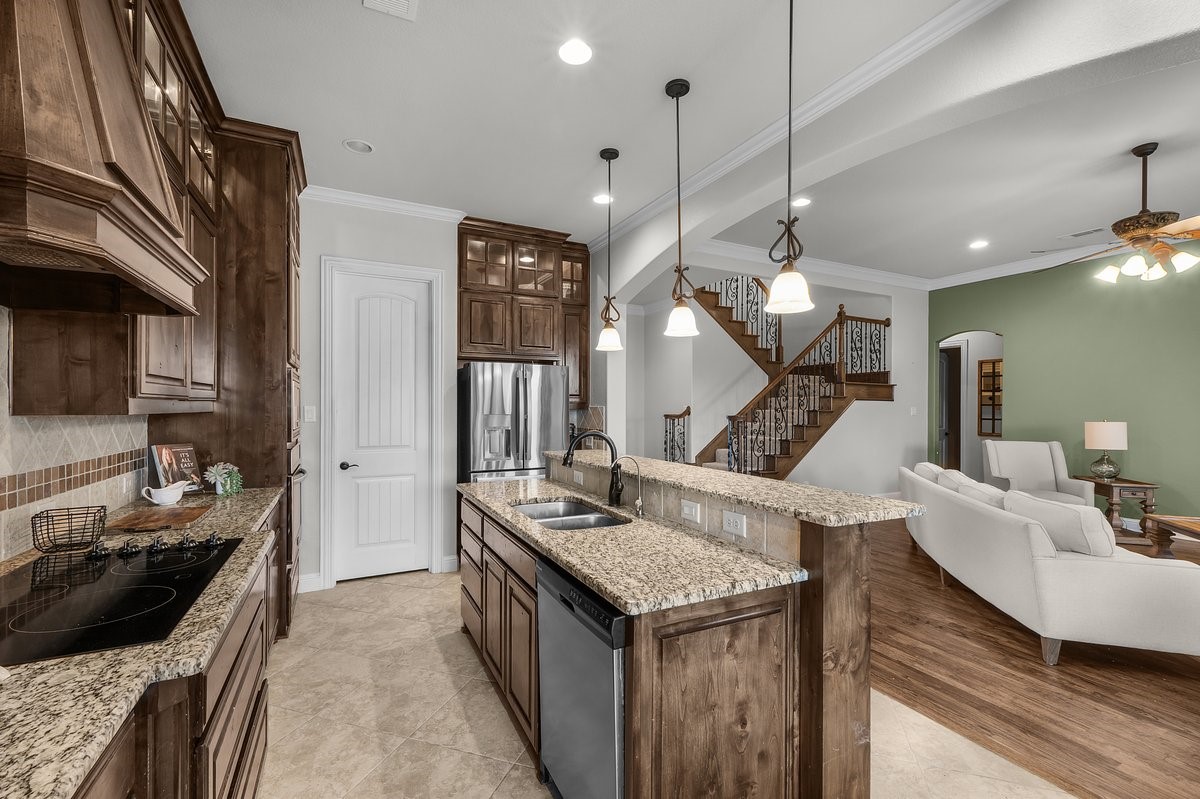 228 Parc Oaks Drive Aledo TX 76008