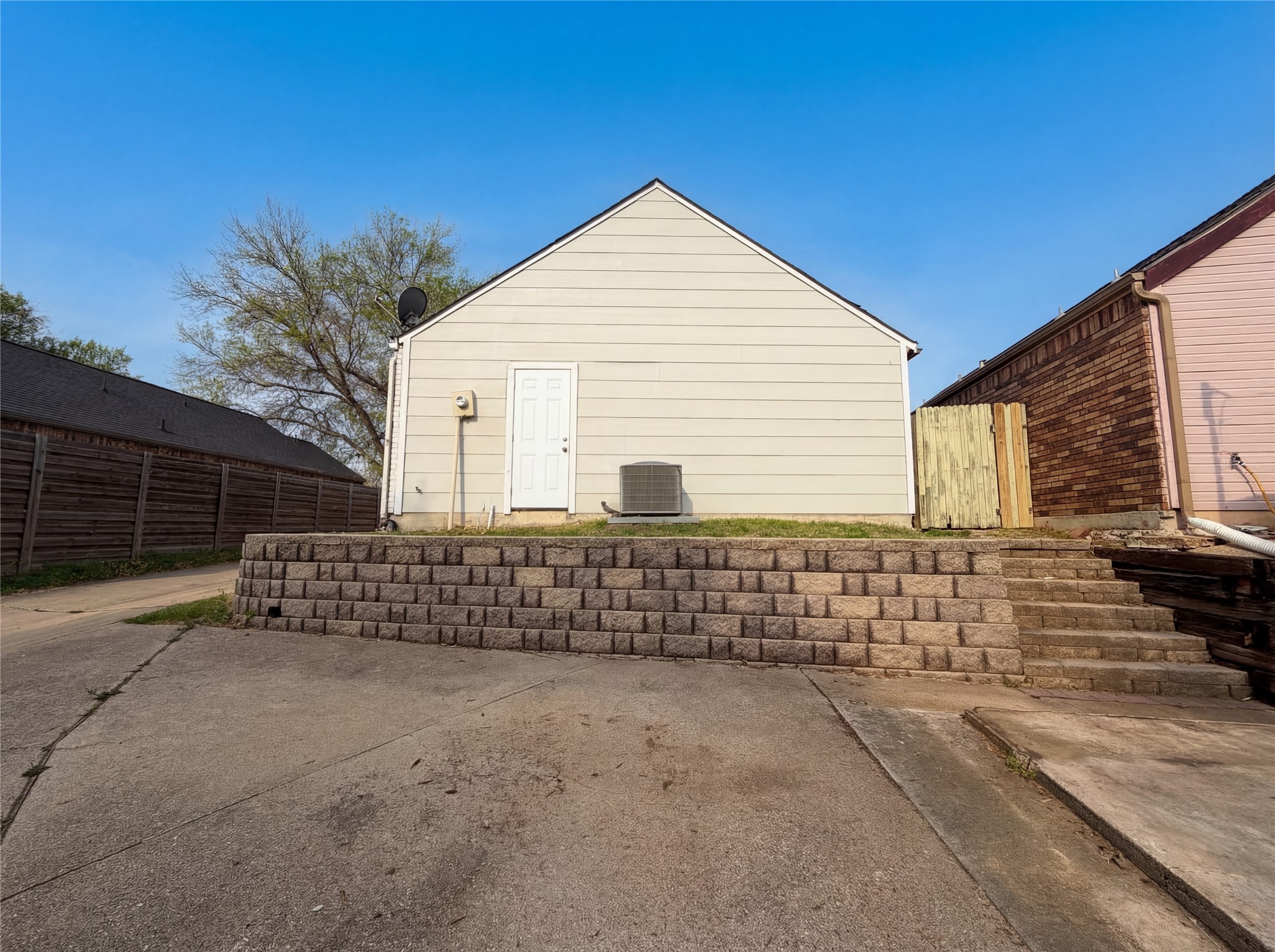 308 Teakwood Lane Lewisville TX 75067
