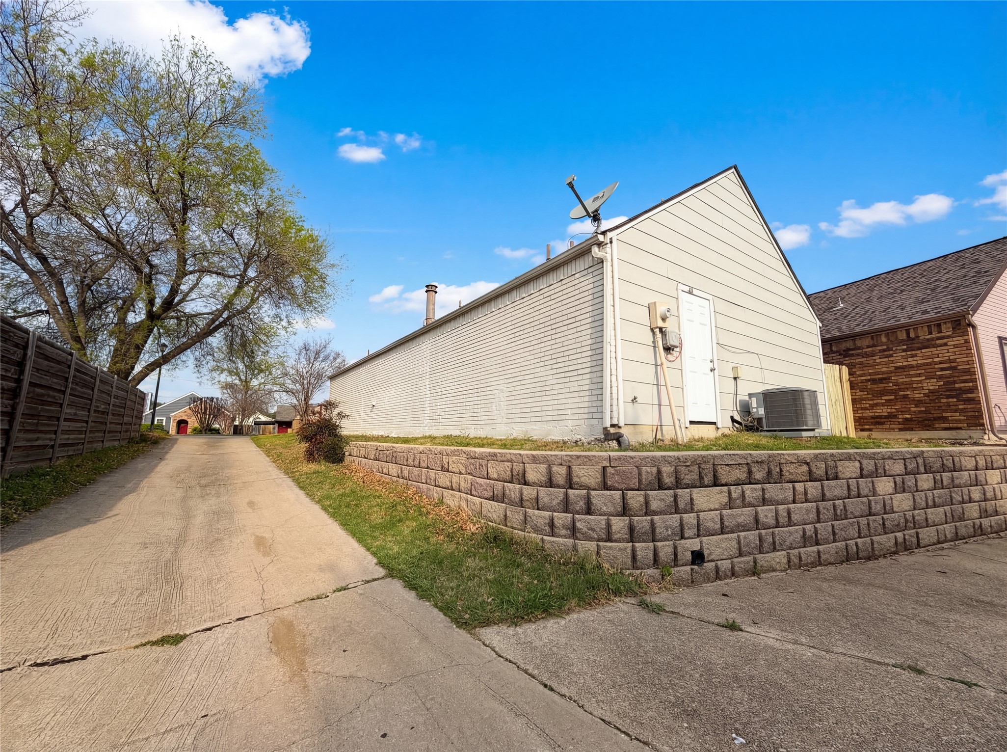 308 Teakwood Lane Lewisville TX 75067