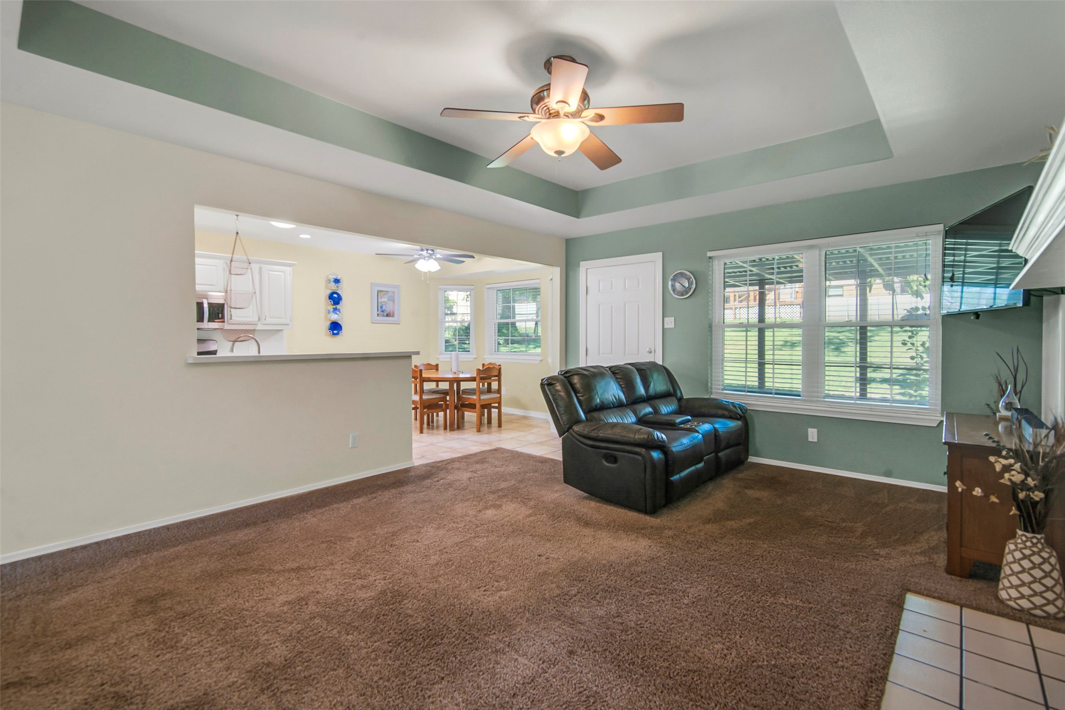 731 Deleon Street Denison TX 75020