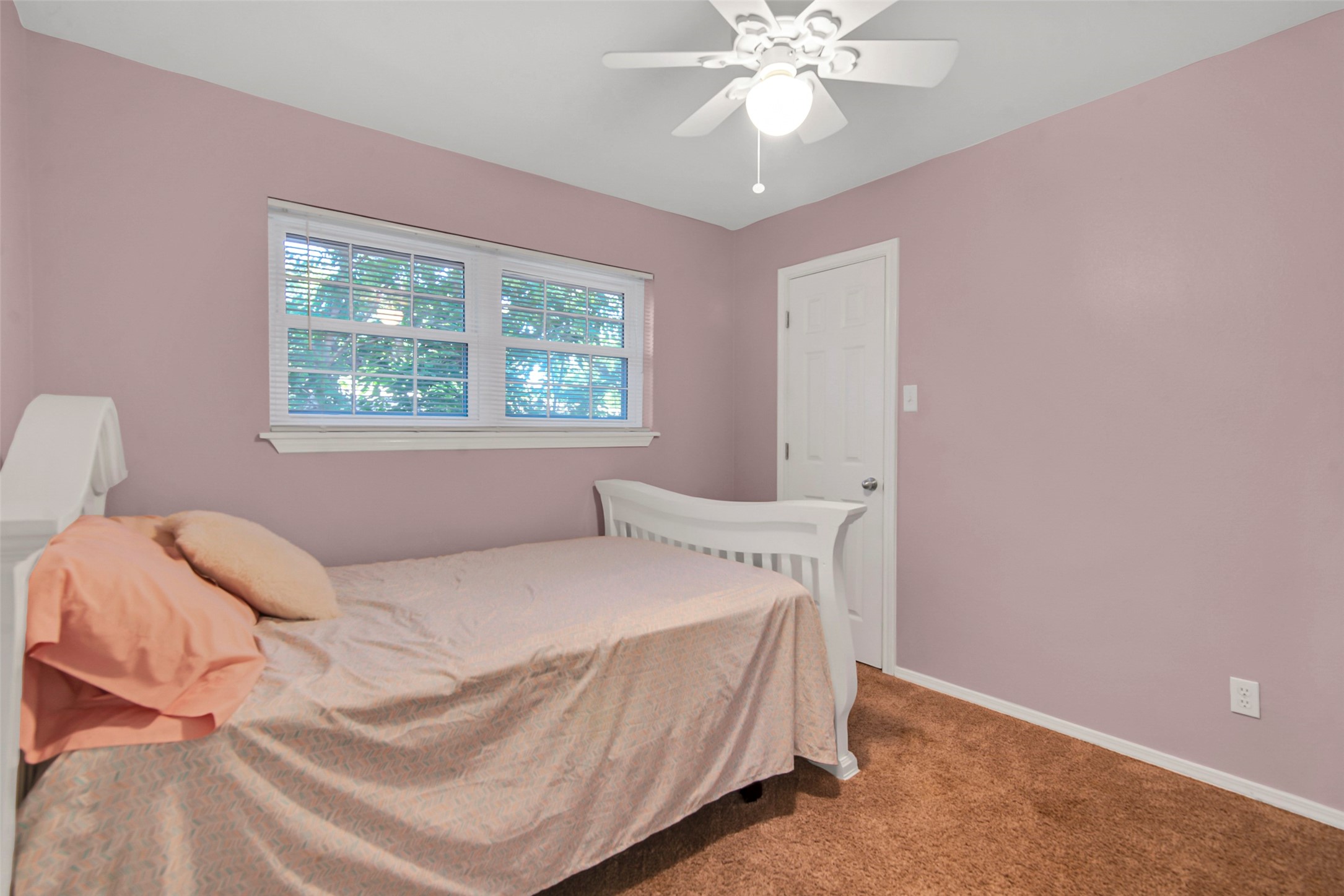 731 Deleon Street Denison TX 75020