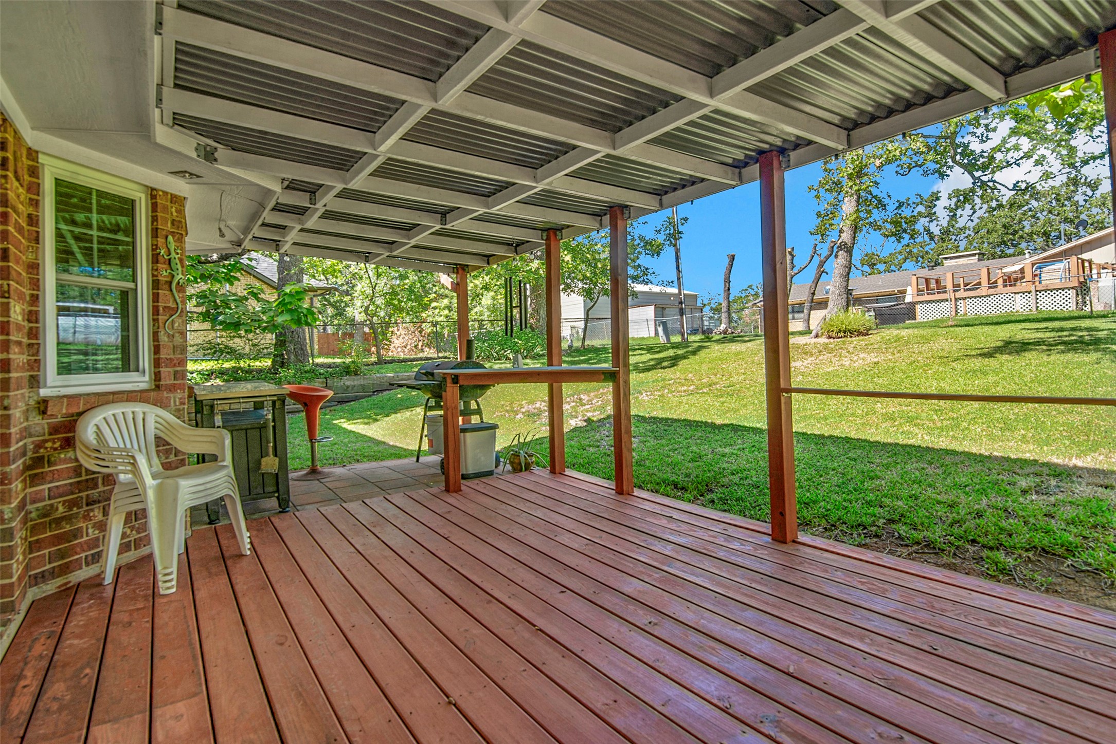 731 Deleon Street Denison TX 75020