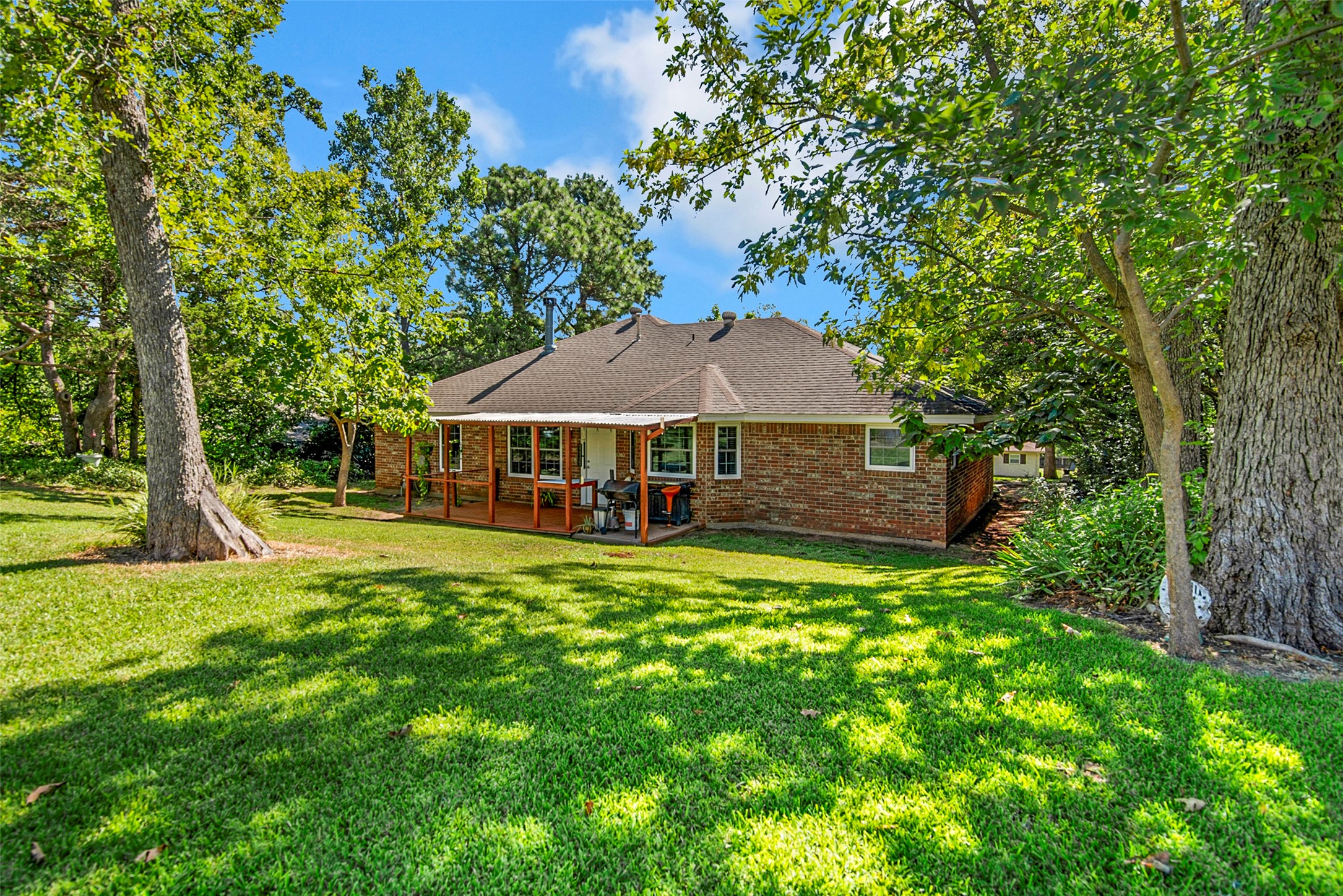 731 Deleon Street Denison TX 75020