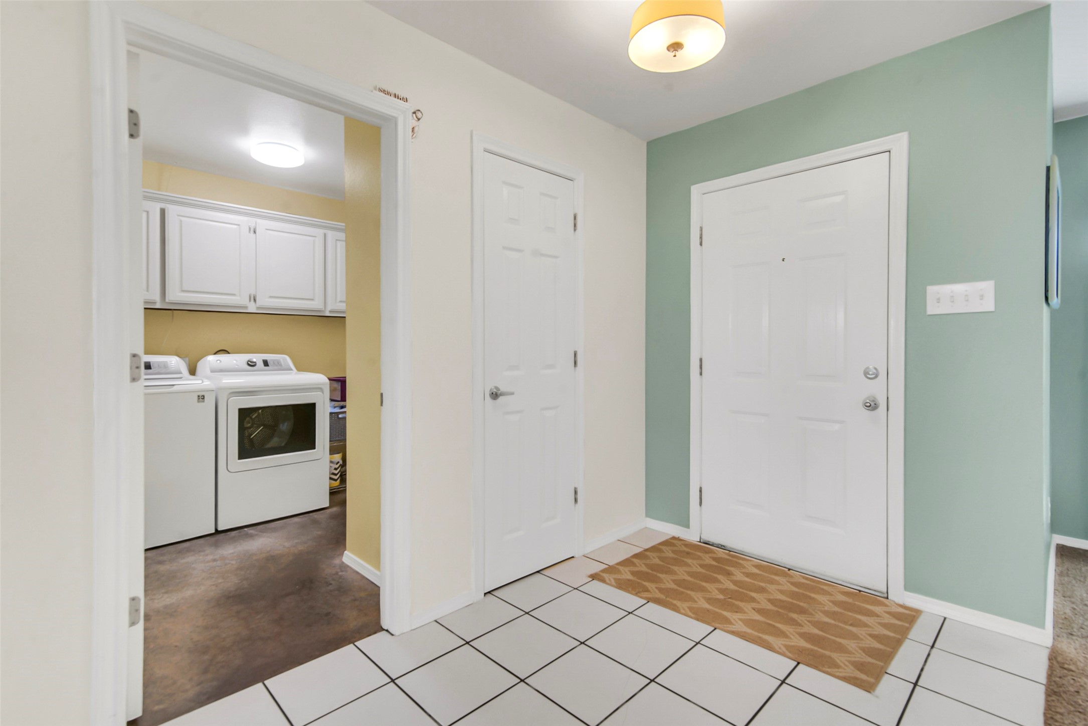 731 Deleon Street Denison TX 75020