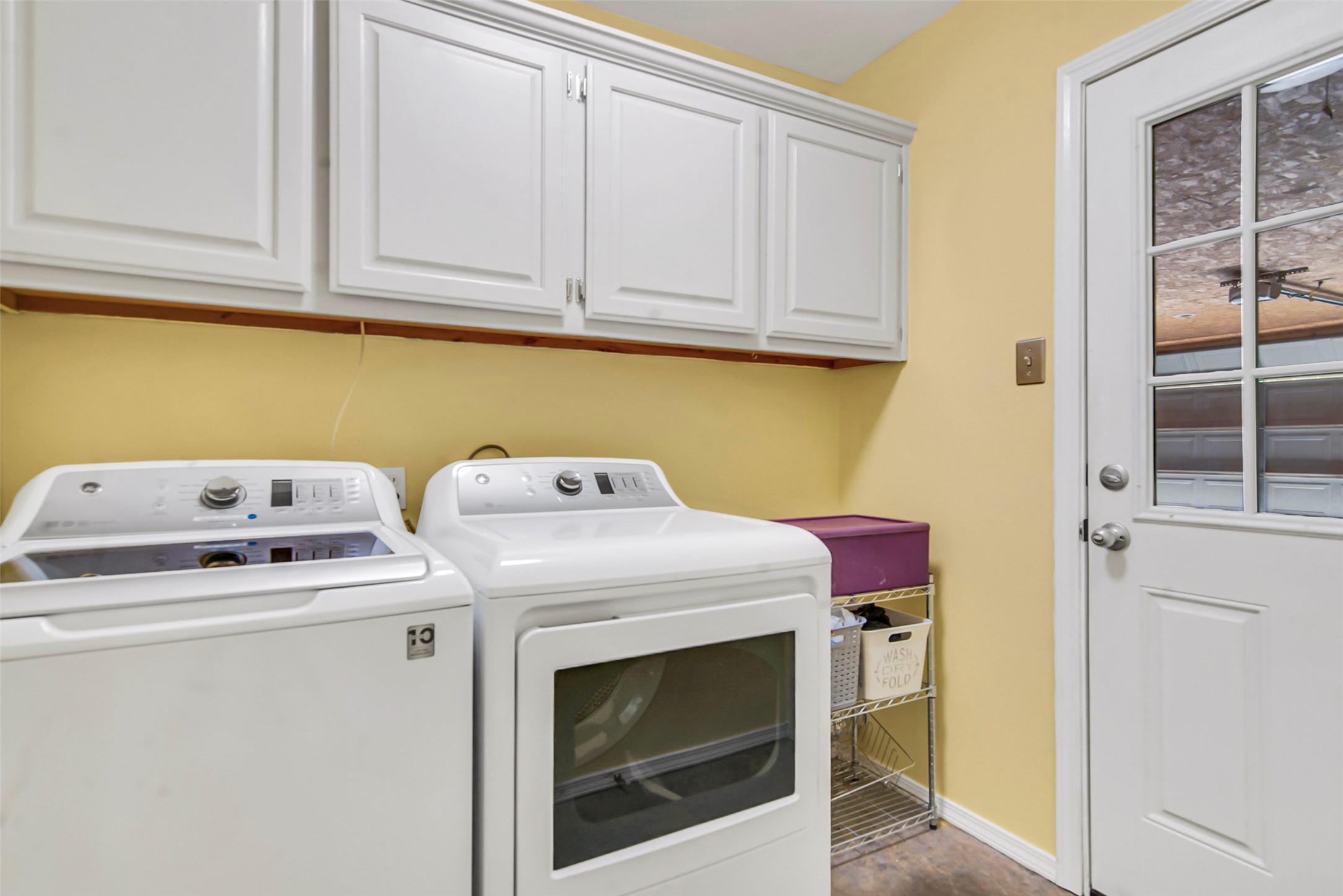 731 Deleon Street Denison TX 75020