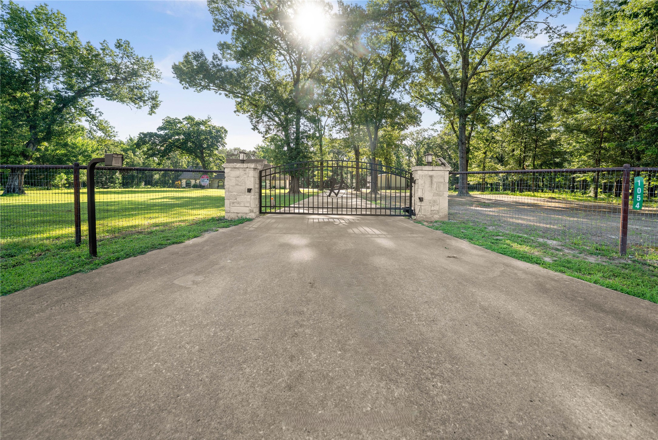 1054 County Road 4116 Quitman TX 75783
