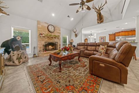 1054 County Road 4116 Quitman TX 75783