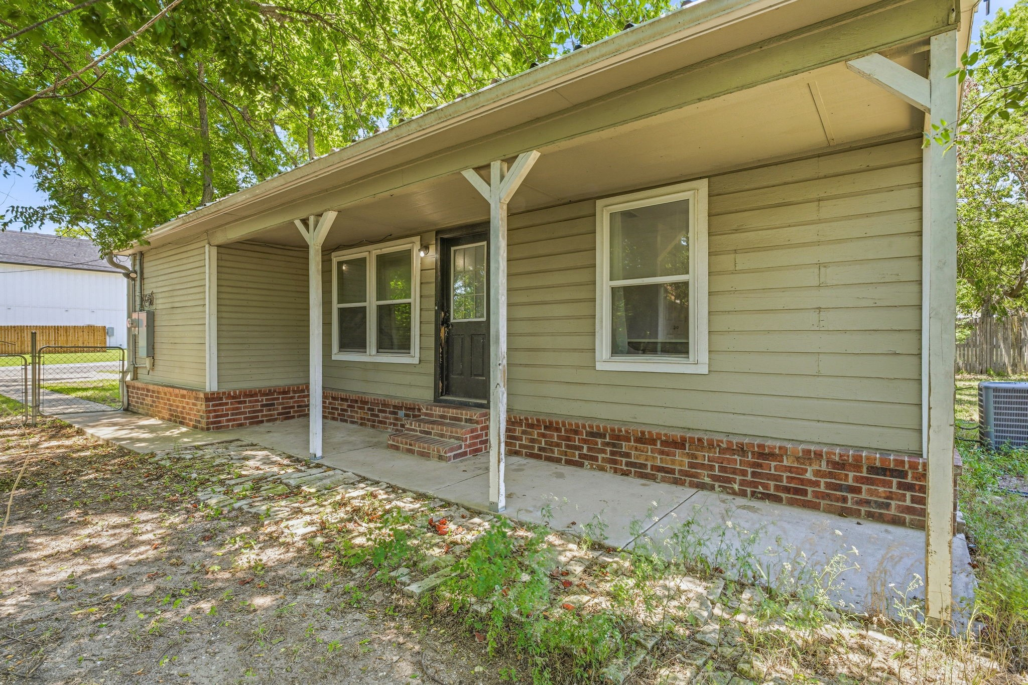 979 W Pecan Street Stephenville TX 76401