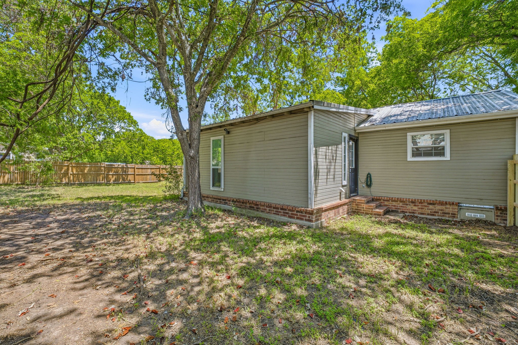 979 W Pecan Street Stephenville TX 76401
